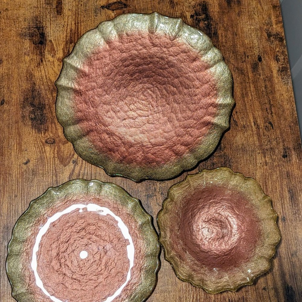 Anthropologie Rose dishes (dinner plate, side plate, bowl) - shimmery pink/gold - Picture 7 of 7